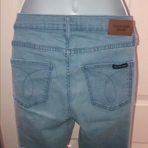 Calvin Klein Jeans Women's Light Wash Skinny Jeans